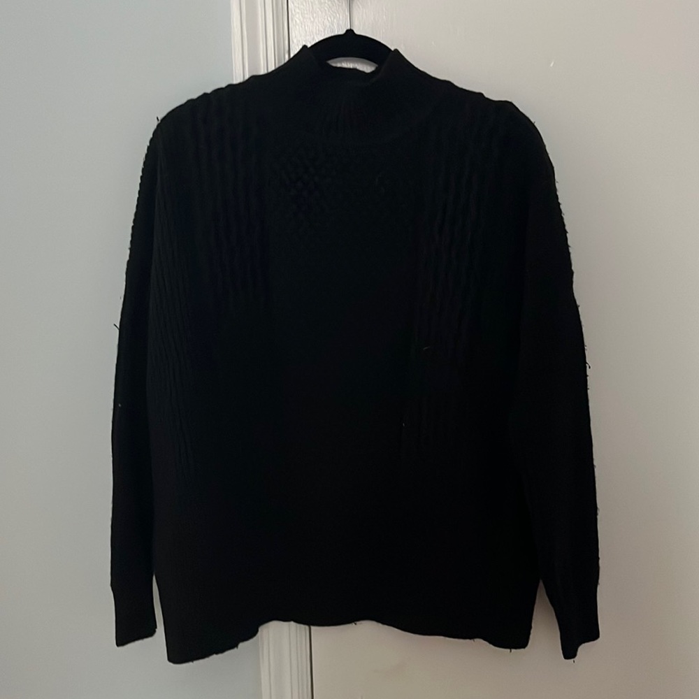 GAP black knit sweater (M)